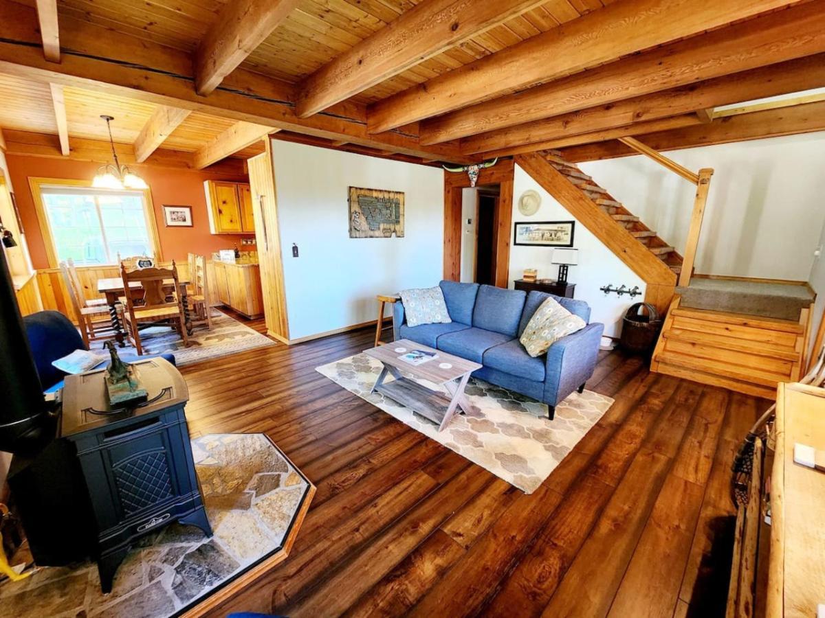 Blacktail Cabin Hideaway With Hot Tub Lakeside Dış mekan fotoğraf