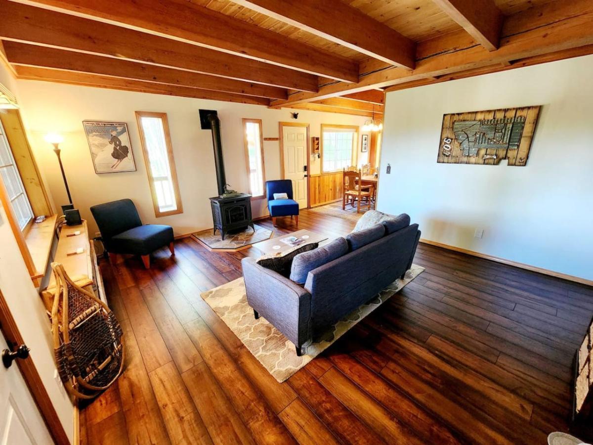 Blacktail Cabin Hideaway With Hot Tub Lakeside Dış mekan fotoğraf
