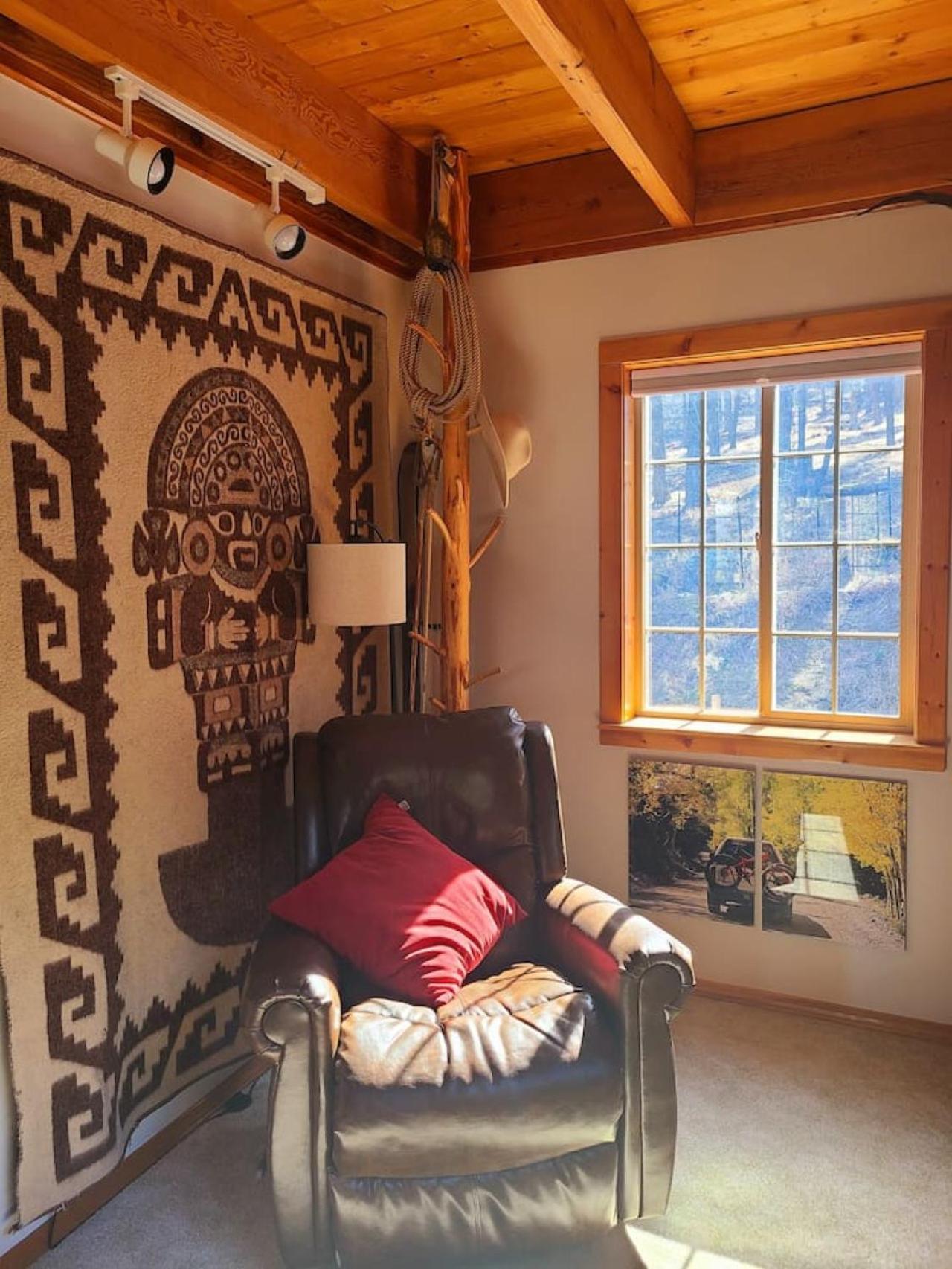 Blacktail Cabin Hideaway With Hot Tub Lakeside Dış mekan fotoğraf