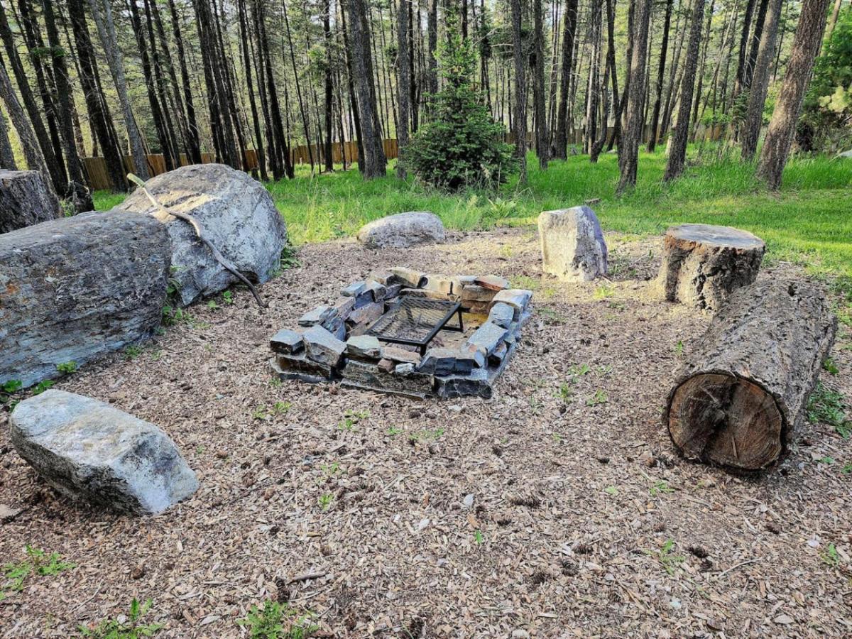 Blacktail Cabin Hideaway With Hot Tub Lakeside Dış mekan fotoğraf